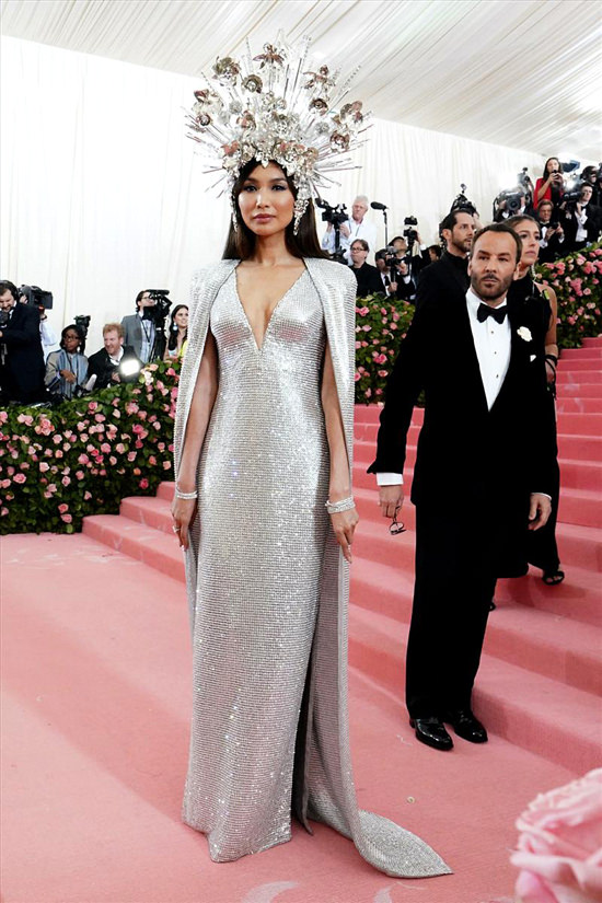 Outside the Tardis-Gemma Chan Met Gala 2019 – The Ultimate Guide to the  fashion of Doctor Who